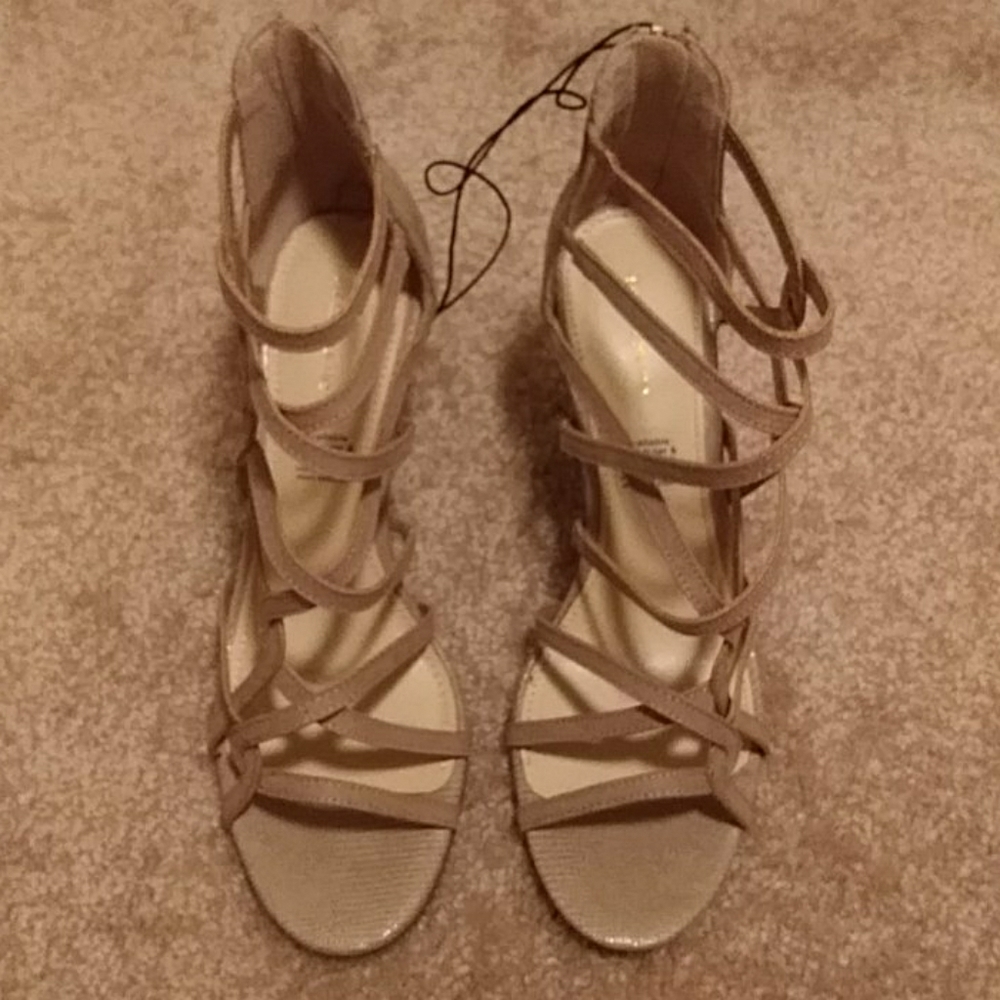 Shoe